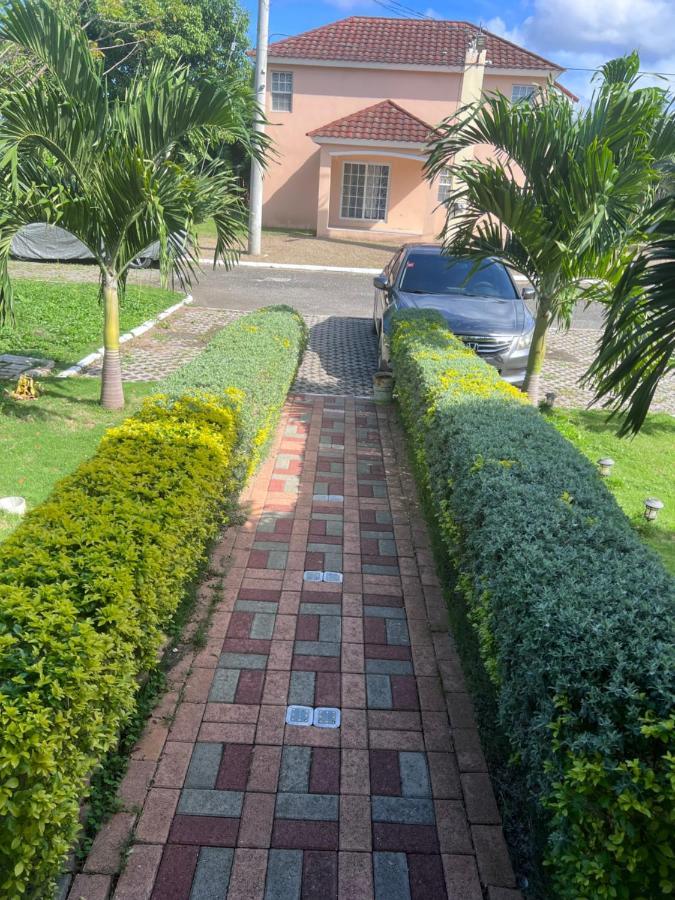 Comfort Rest Ocho Rios Luaran gambar