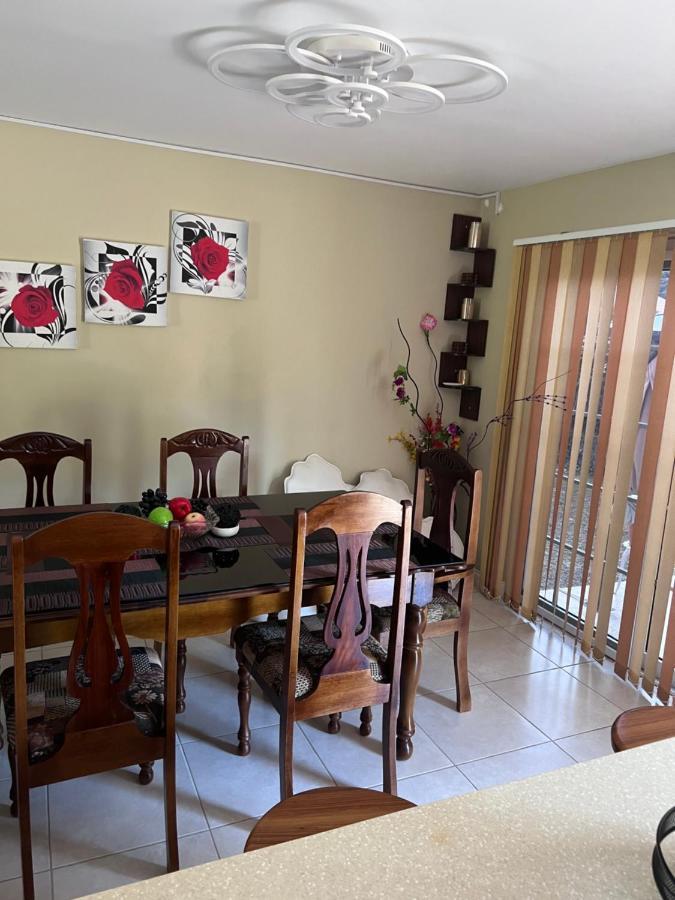 Comfort Rest Ocho Rios Luaran gambar